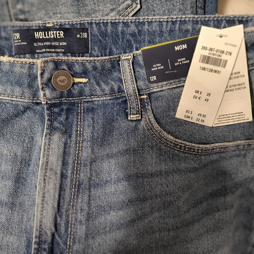 NWT Hollister Relaxed Fit Men's Jeans in Classic Blue
